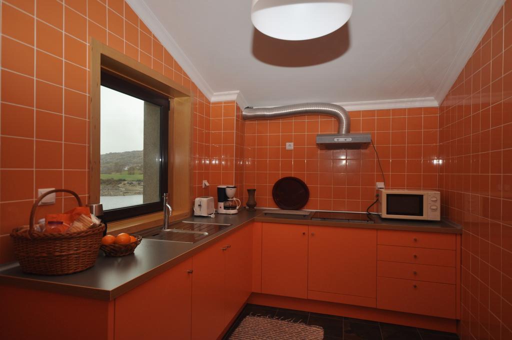 Casas Avela Brava Guest House Negroes Rom bilde